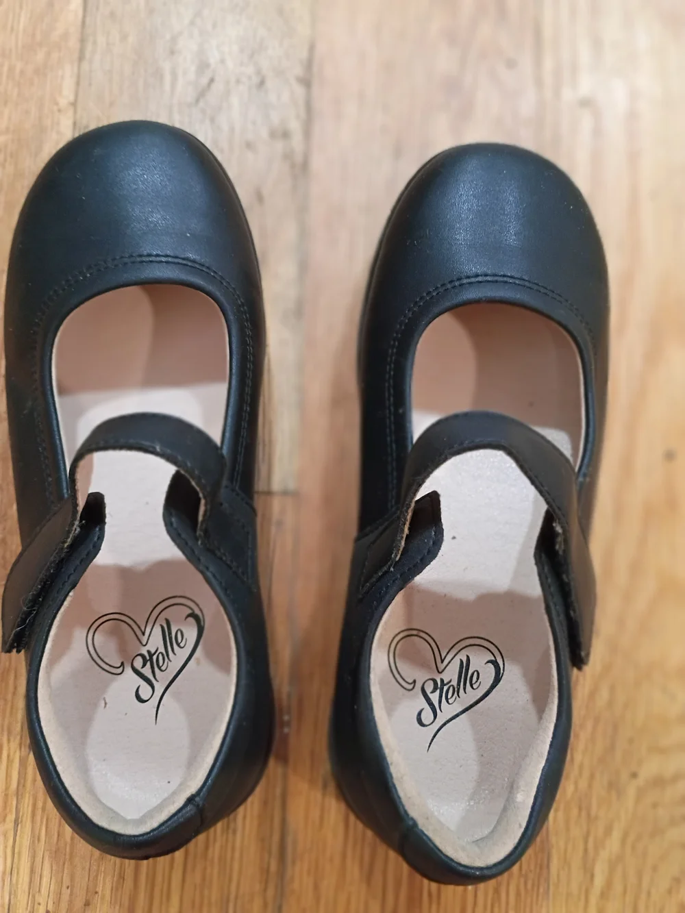 Elle Black Girls' Mary Jane Hook-and-Loop Dress Shoes